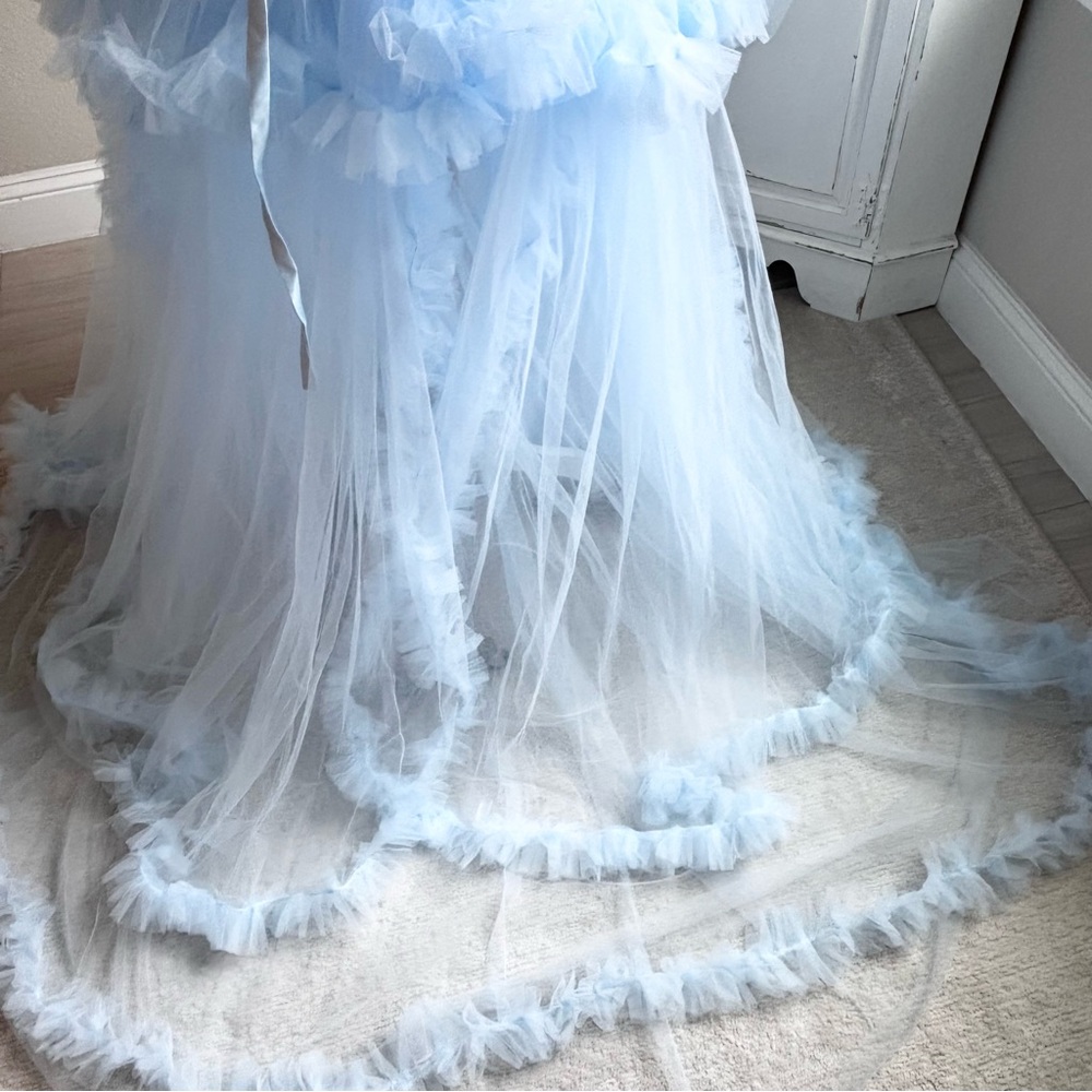 NEW Tulle Maternity Dress for Photoshoot Bridal Robe Light Blue NWOT Size L - Picture 10 of 14